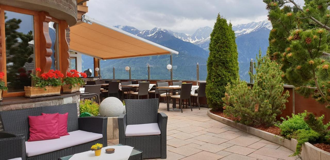 Hotel Montana Fiss Bagian luar foto
