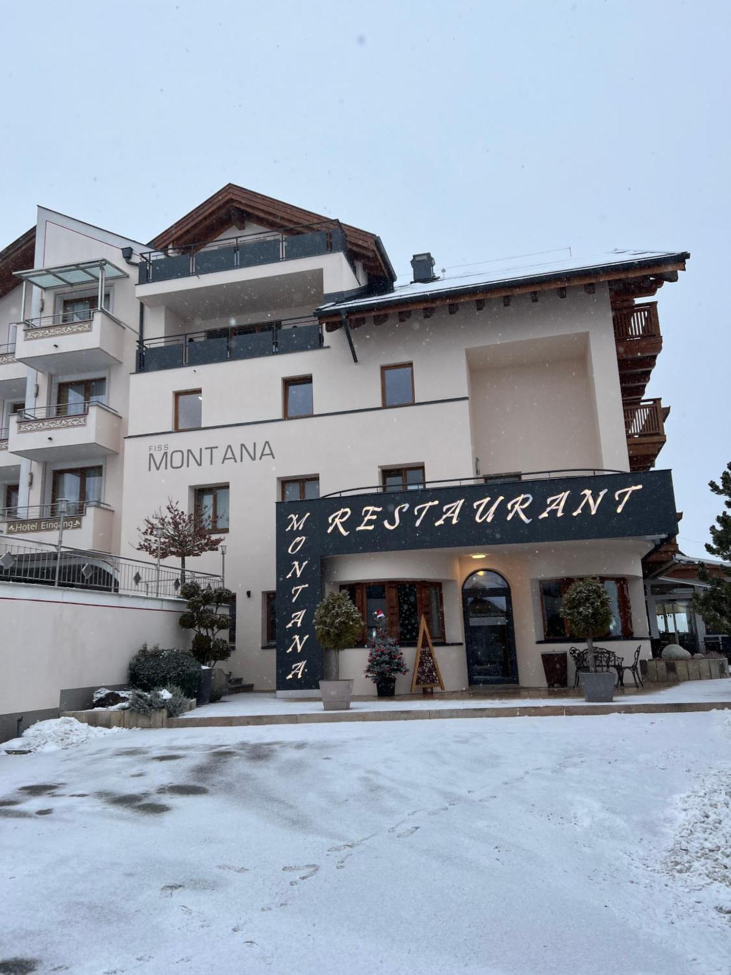 Hotel Montana Fiss Bagian luar foto