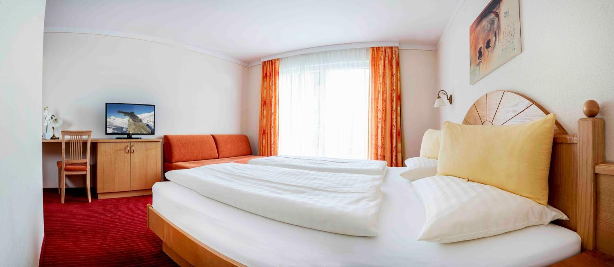 Hotel Montana Fiss Bagian luar foto